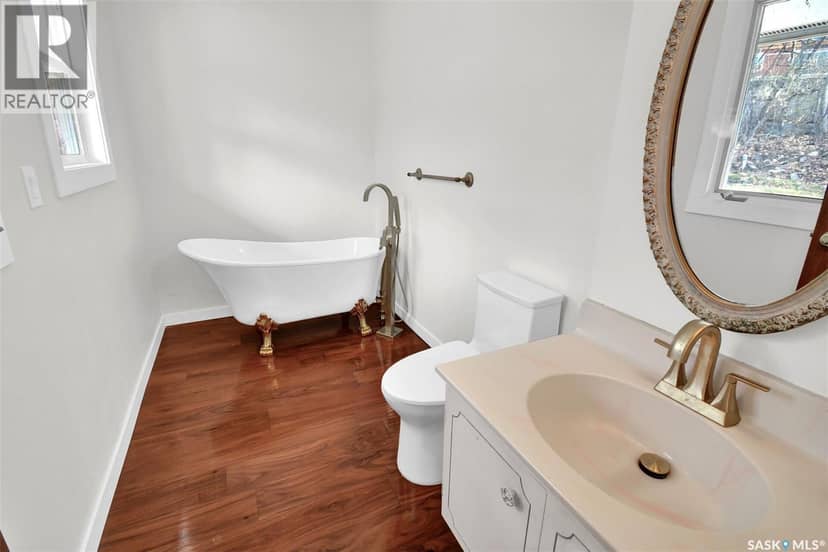 2113 Spadina CRESCENT E — photo 16 of 40