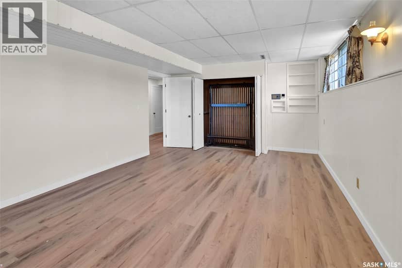 2113 Spadina CRESCENT E — photo 26 of 40