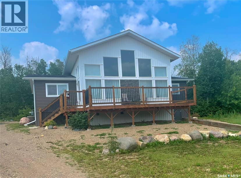 49 Lakeshore DRIVE — photo 1 of 8