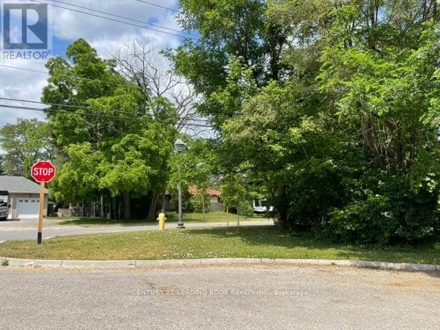 49 Main St. South Unionville — photo 5 of 10