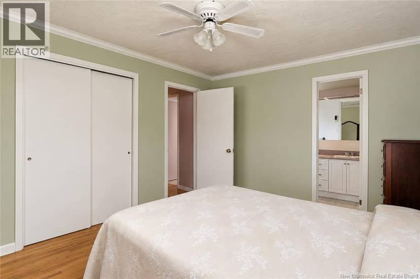 866 L.A. Losier — photo 20 of 40