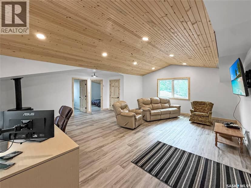 3 White Spruce CRESCENT — photo 8 of 40