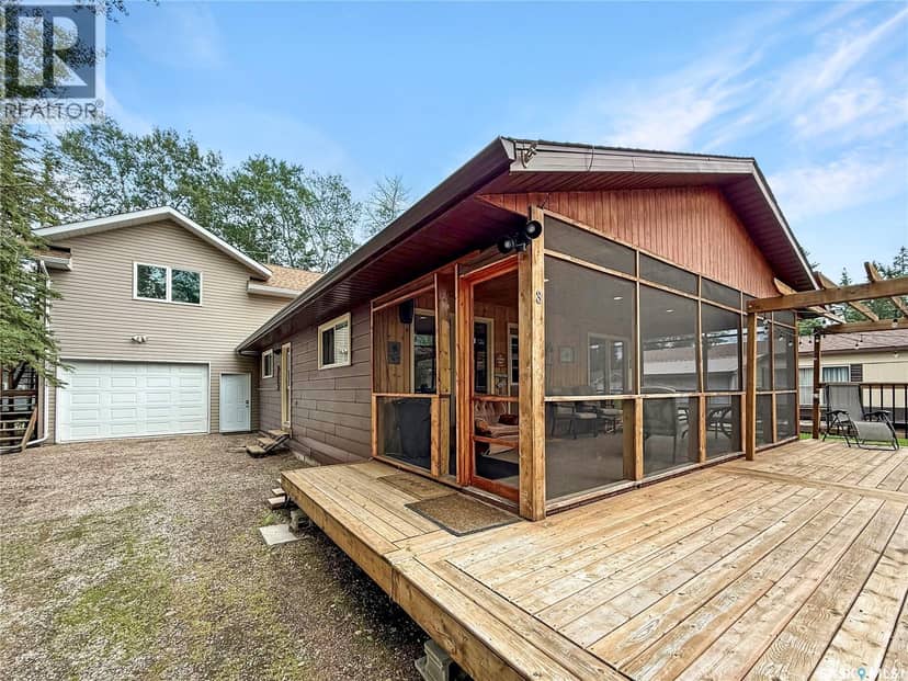 3 White Spruce CRESCENT — photo 1 of 40