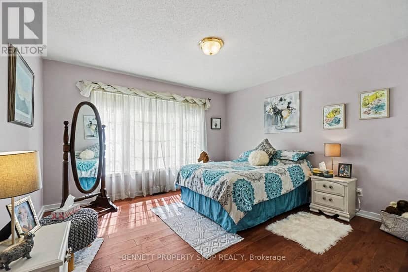 21 Summerwind Crescent — photo 16 of 27