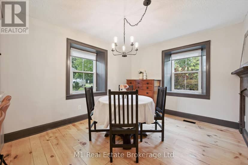 69 Katherine Street S — photo 18 of 40