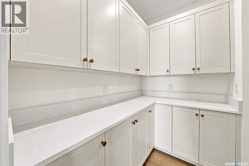 339 Sharma CRESCENT — photo 14 of 40
