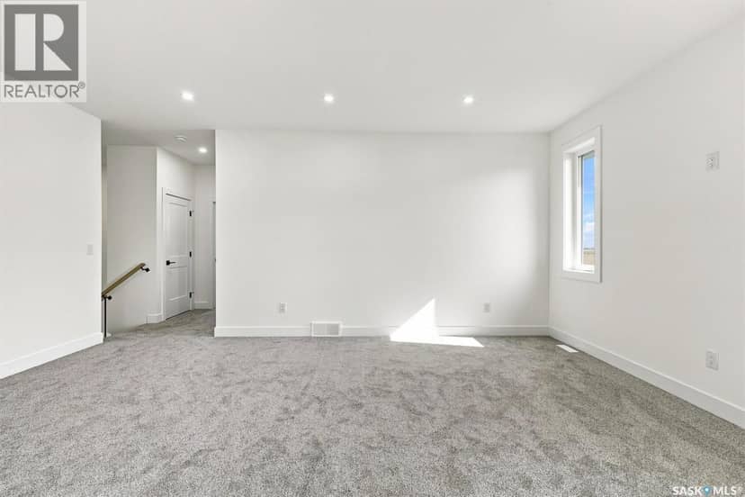 339 Sharma CRESCENT — photo 31 of 40