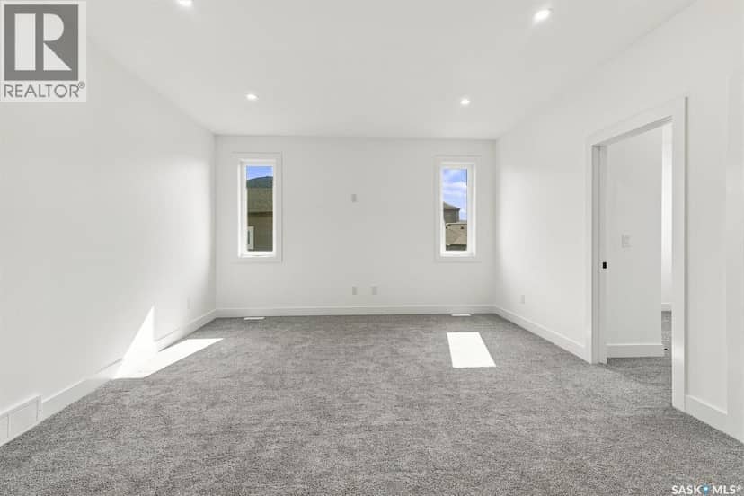 339 Sharma CRESCENT — photo 33 of 40