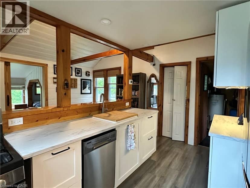 716 SANDY BAY Road — photo 17 of 40