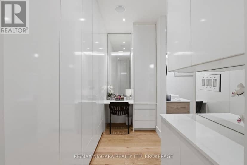 8 - 6 Tanner Circle — photo 24 of 40