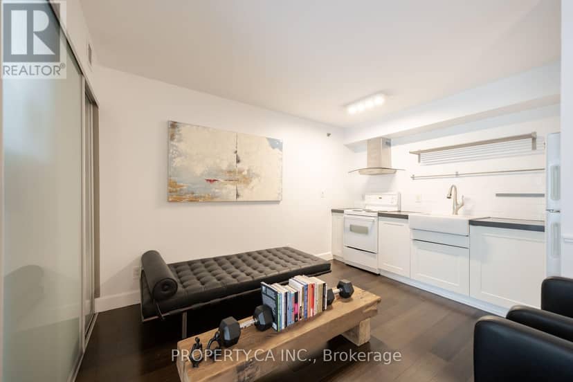 912 - 210 Victoria Street — photo 13 of 33