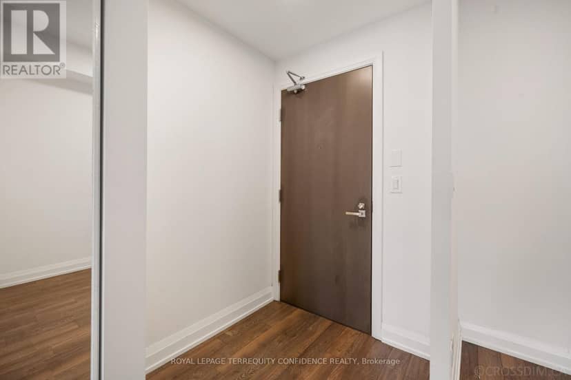 727 - 7161 Yonge Street, Markham, photo 3
