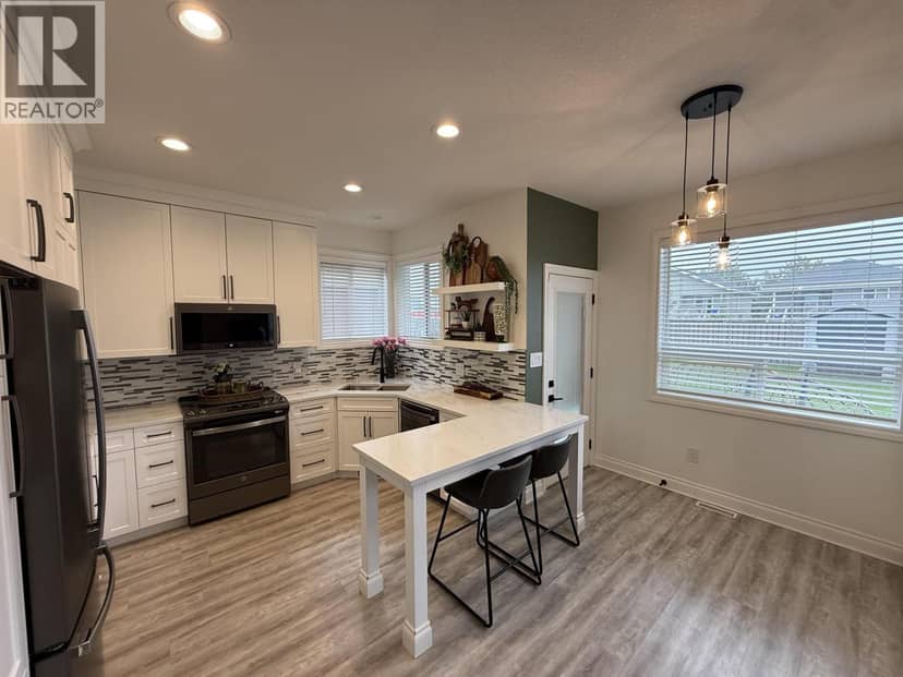 8407 86 AVENUE, Fort St. John, photo 6
