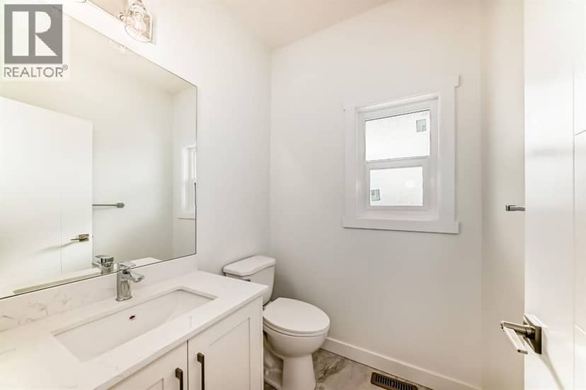 86 145 chelsea Mews — photo 21 of 40