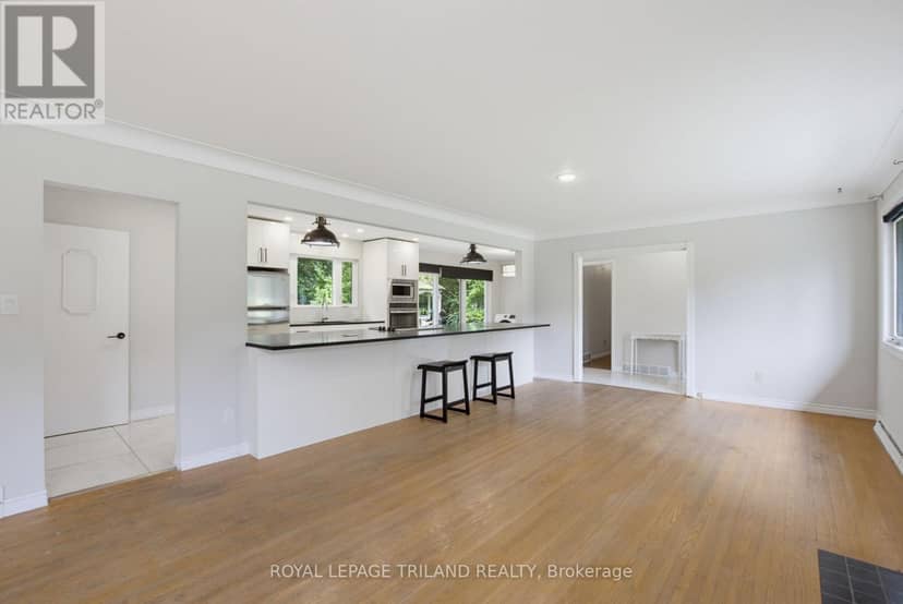 6267 Sunset Road — photo 10 of 40