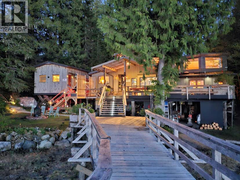 LOT 34 WHISKEY COVE (DENNY ISLAND), Bella Coola