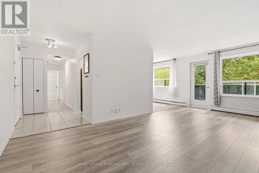 201 - 2411 New Street — photo 6 of 29