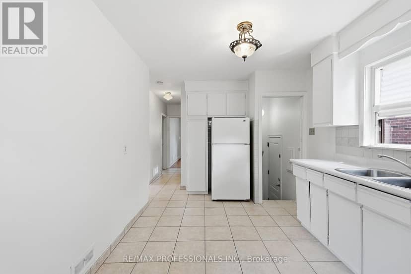 111 Wesley Street — photo 18 of 40