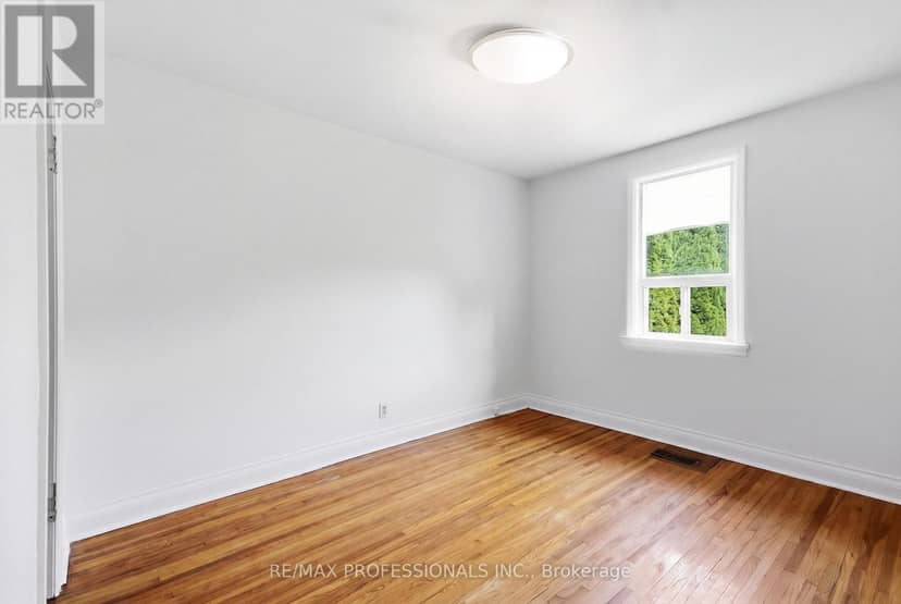 111 Wesley Street — photo 23 of 40