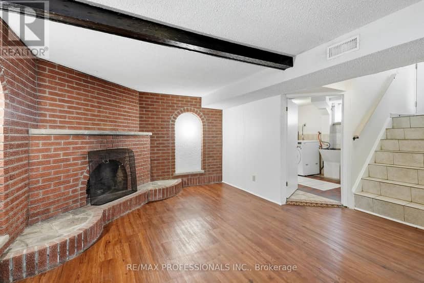 111 Wesley Street — photo 31 of 40