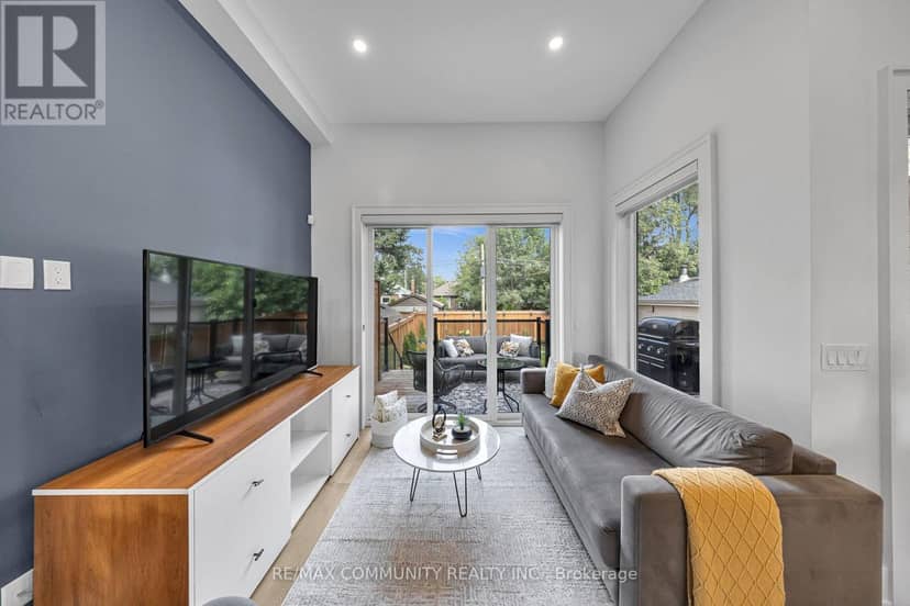 7 Derwyn Road — photo 12 of 40