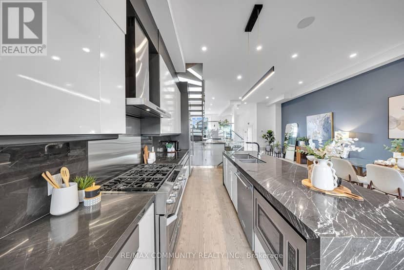 7 Derwyn Road — photo 15 of 40