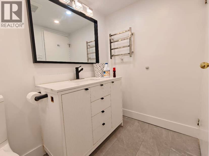 409 2024 W FULLERTON AVENUE, North Vancouver, photo 5