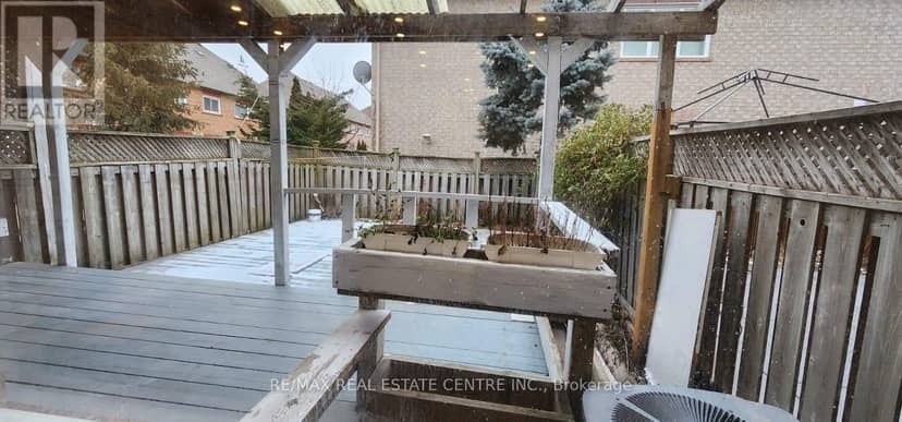 6850 Dillingwood Drive — photo 12 of 40