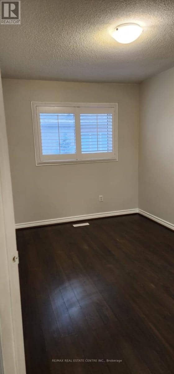 6850 Dillingwood Drive — photo 20 of 40