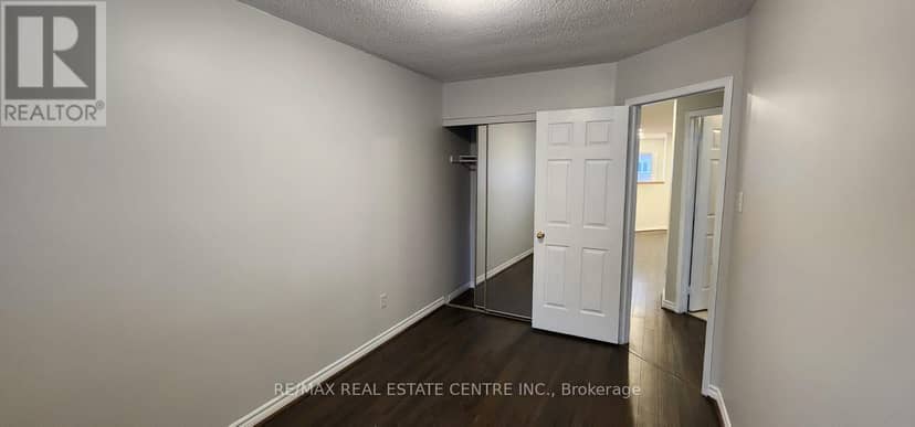 6850 Dillingwood Drive — photo 21 of 40