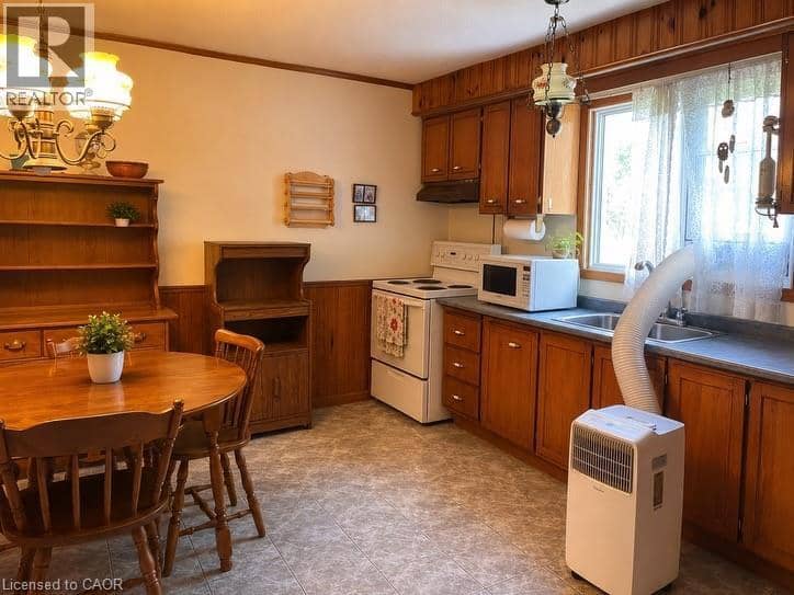 1199 NOTTINGHAM Avenue — photo 6 of 22