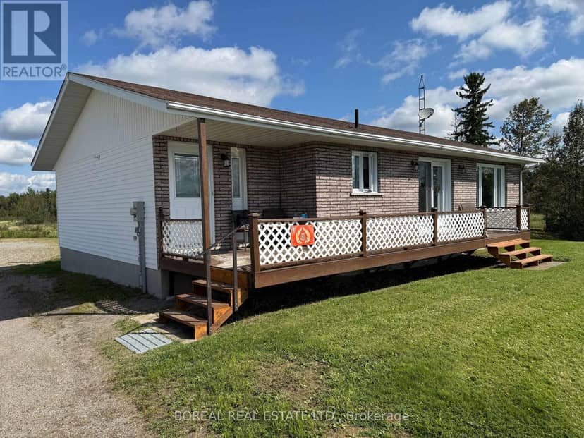 1363 Hwy 652, Cochrane, photo 2