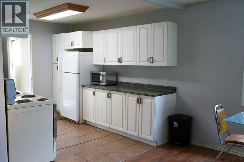 4931 49 Street, Hardisty, photo 4