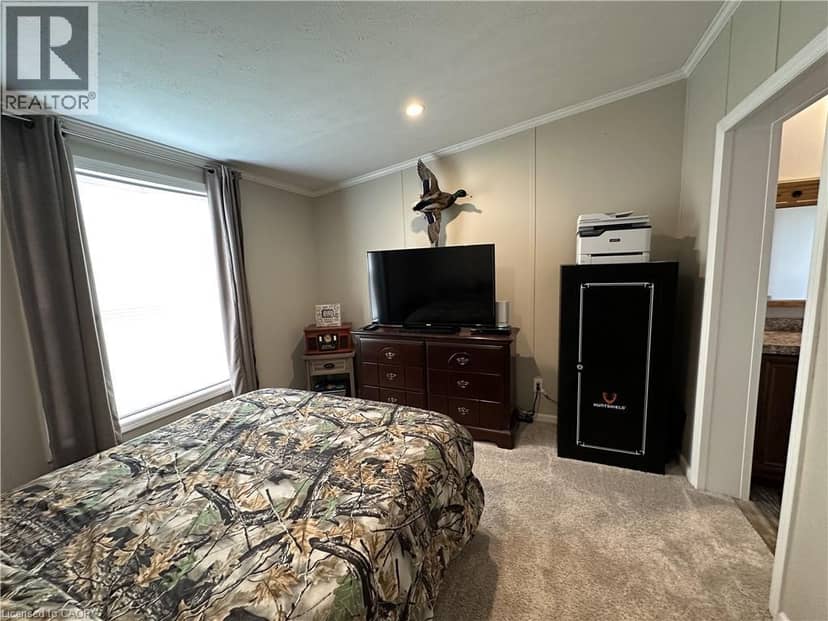 14 COPPER BEECH Drive — photo 23 of 40