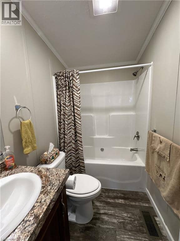 14 COPPER BEECH Drive — photo 34 of 40