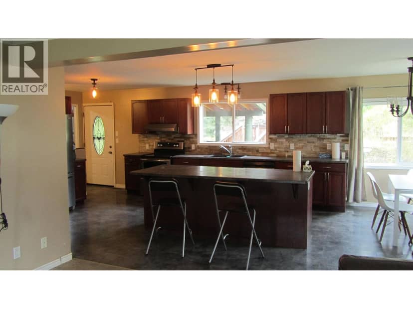 6108 LONE BUTTE HORSE LAKE ROAD, 100 Mile House, photo 5
