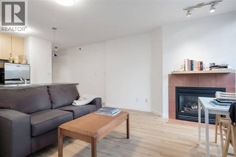 807 819 HAMILTON STREET, Vancouver, photo 4