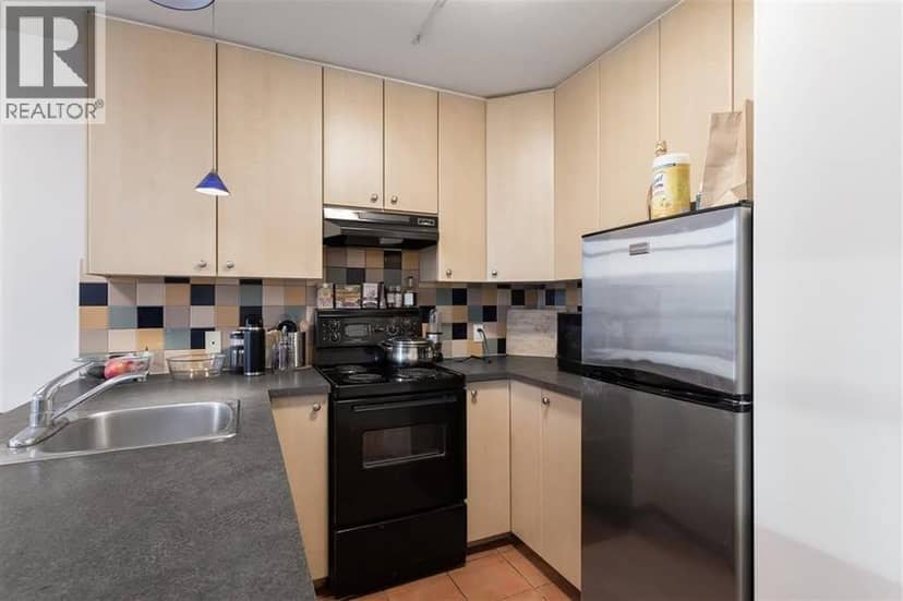 807 819 HAMILTON STREET, Vancouver, photo 7