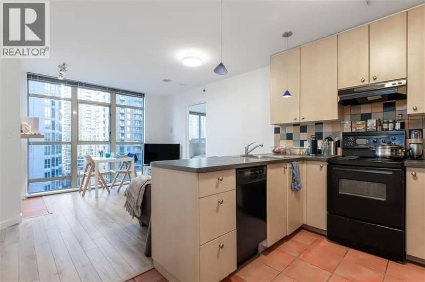 807 819 HAMILTON STREET, Vancouver, photo 8