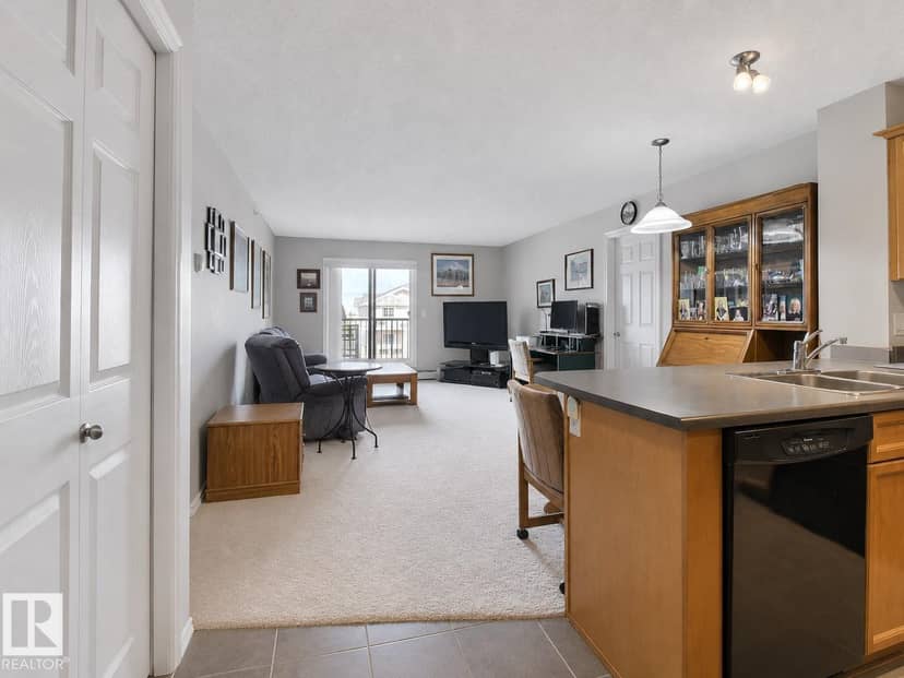 #417 4403 23 ST NW, Edmonton, photo 2