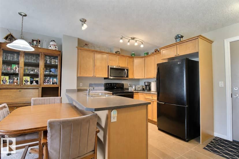 #417 4403 23 ST NW, Edmonton, photo 3