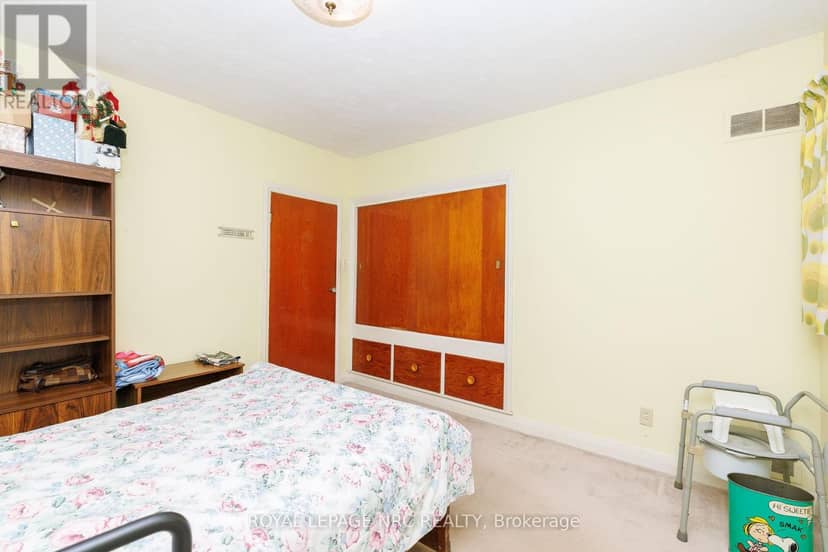 280 Kingsway Street — photo 20 of 40