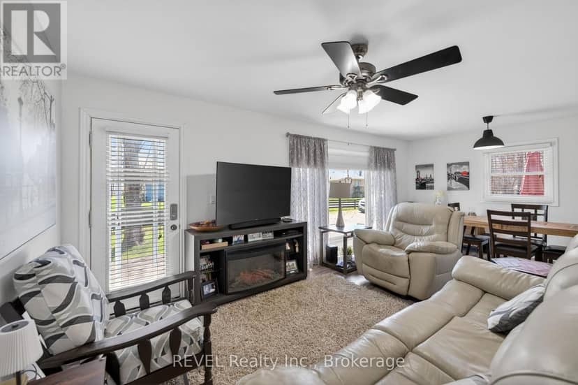 11 Walter Drive — photo 11 of 40