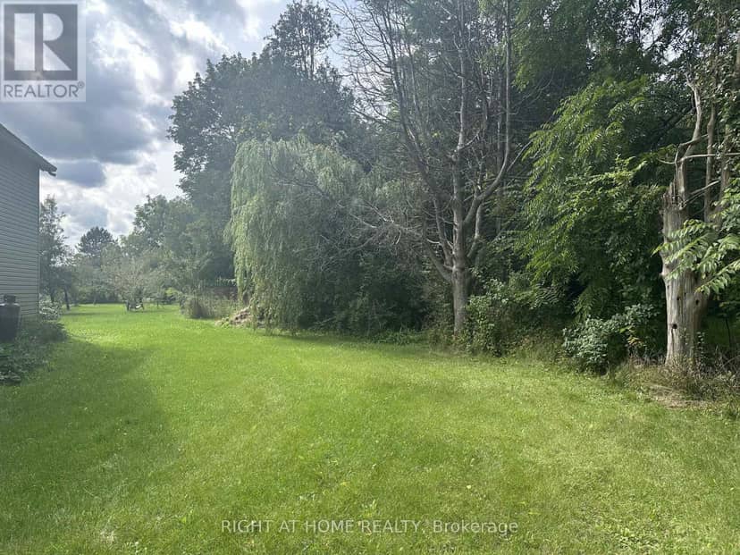 12702 Warden Avenue — photo 9 of 9