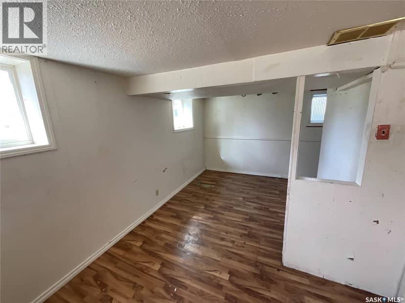 810 O Avenue S — photo 11 of 19