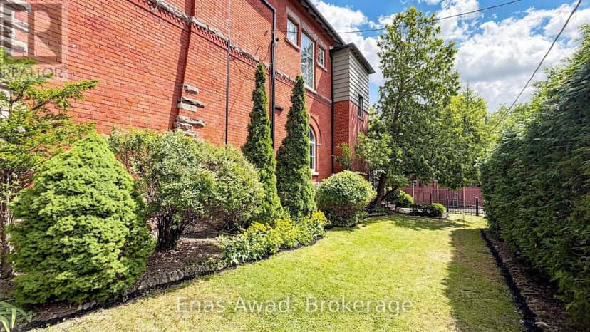 97 Glengrove Avenue W — photo 3 of 40