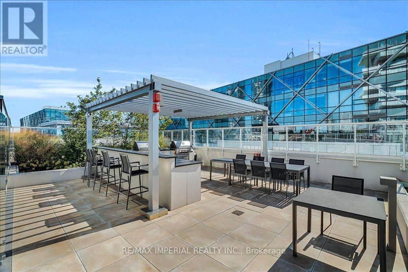 205 - 15 Queens Quay E — photo 18 of 25