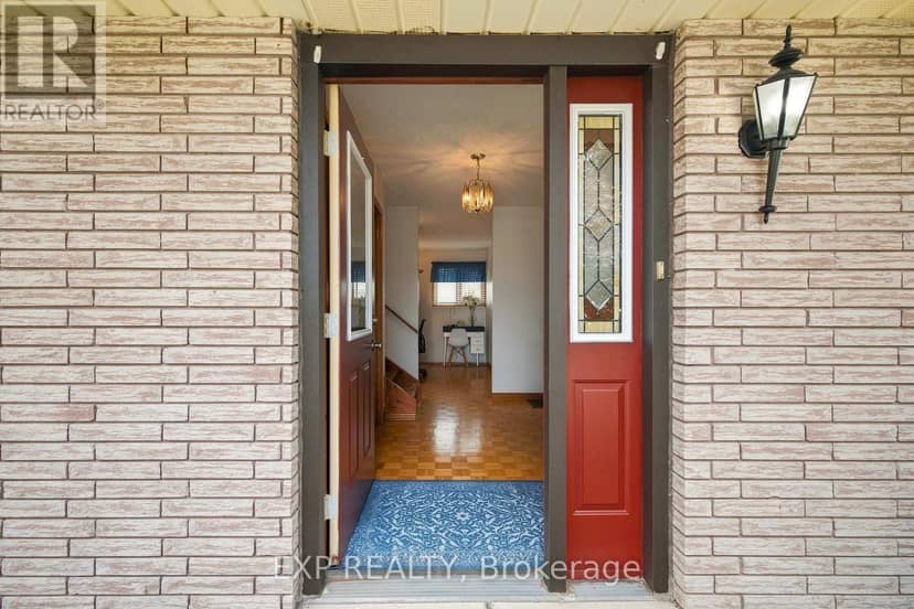 590 Albert Avenue N — photo 7 of 40