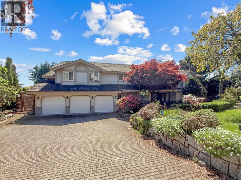 740 KNOCKMAROON ROAD, West Vancouver, photo 3