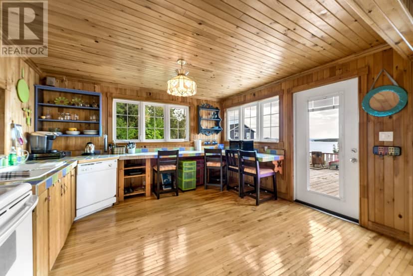 141 Bishops Cove Shore Road — photo 9 of 37